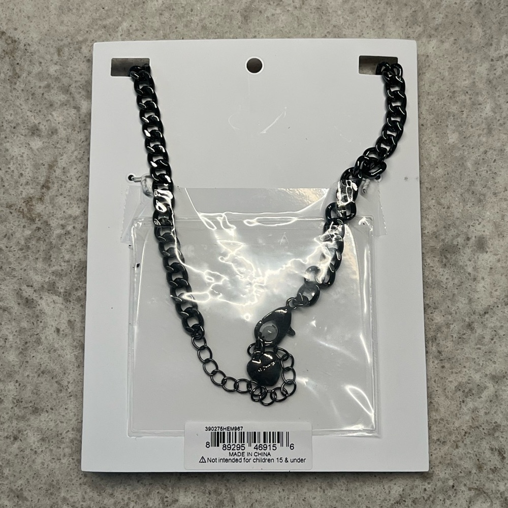 BETSEY JOHNSON cat face necklace - Picture 2 of 2